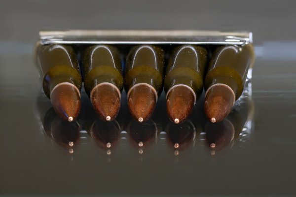 Franck annese : découvrez le clip vibrant de thurston moore